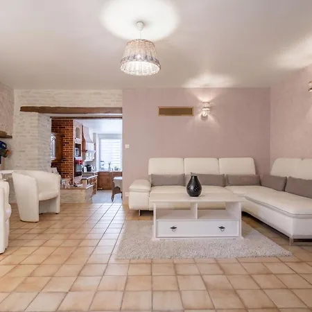 Urbain Le Citadin Holiday home Bar-sur-Aube